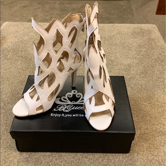 White Stiletto Zip Up Heels - Picture 1 of 3